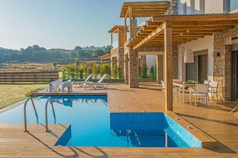 Ikaoros Villa