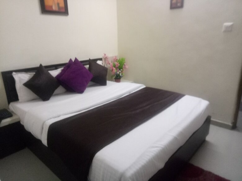 Hotel Gopi Palace