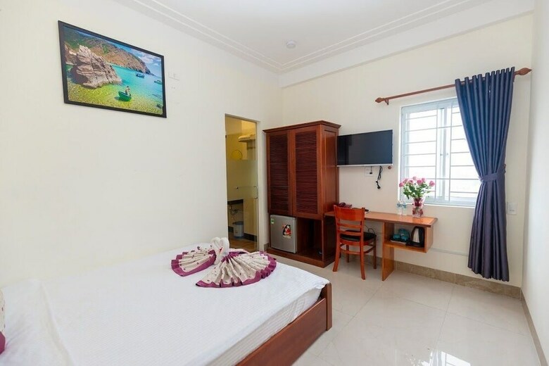 Bien Xanh Hotel