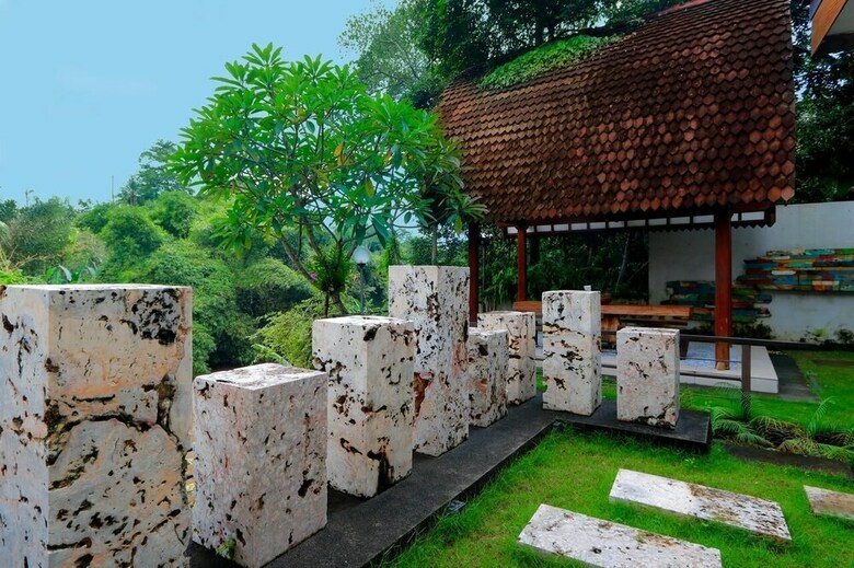 Hotel Hidden Seroja Villa