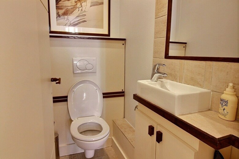 116324 - 2 Person Apartment Near Eiffel Tower
