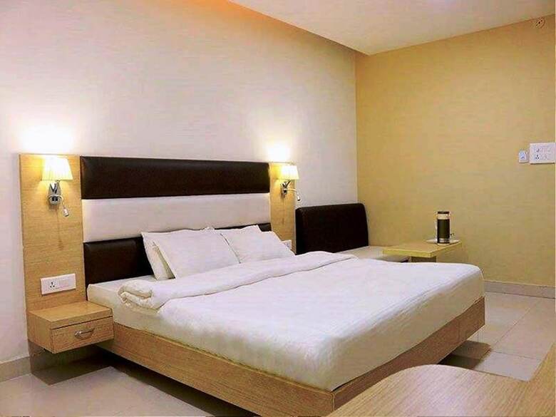 Hotel Sudarshan City Walk