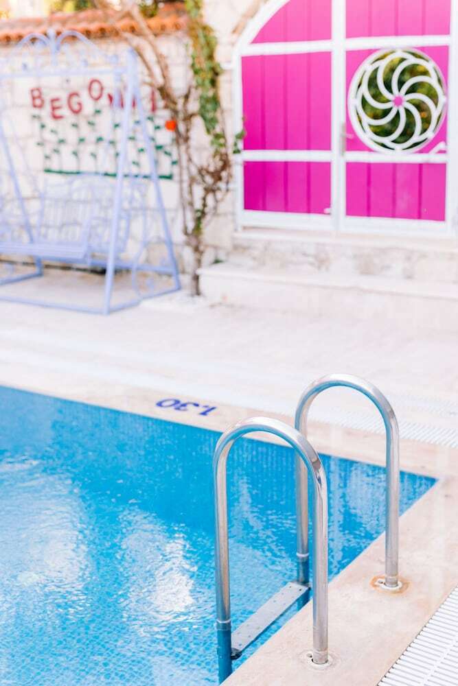 Bed & Breakfast Begonvil Butik Otel By Aliki Alacati