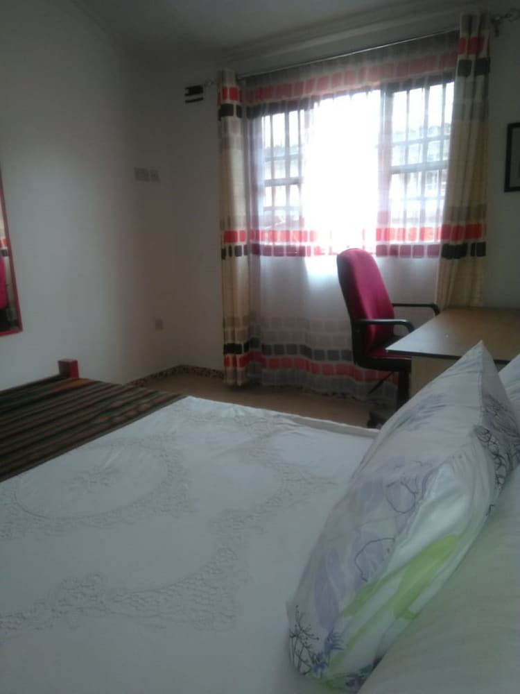Rokas Hotel