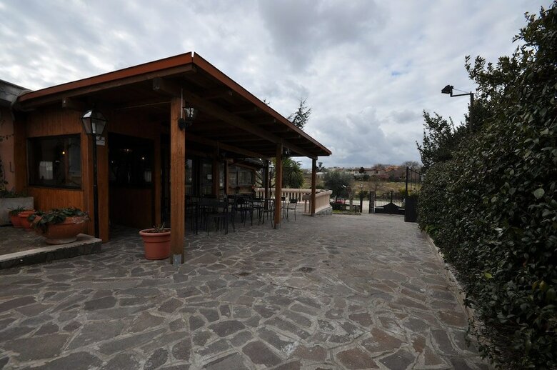 Al Casale De Santis