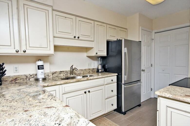 Boardwalk 485 By Youngs Suncoast