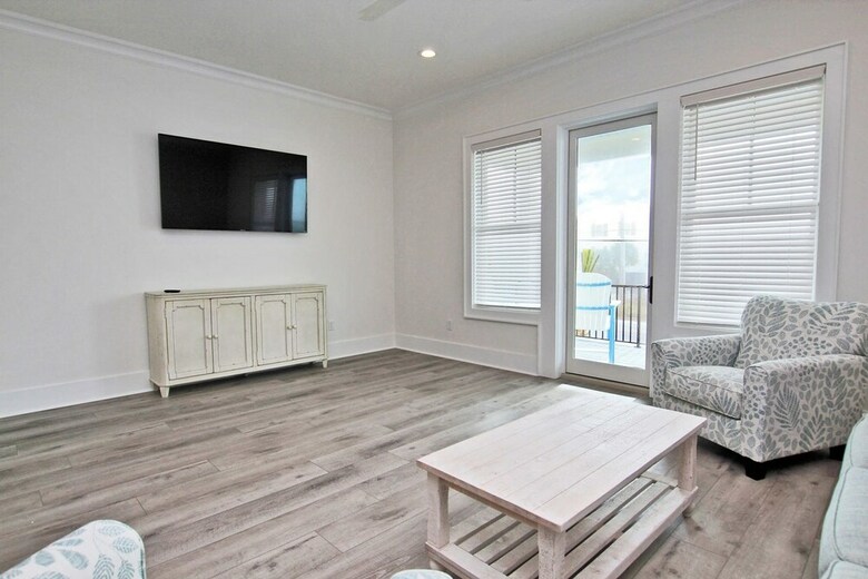 West Side Cottages Unit B By Youngs Suncoast