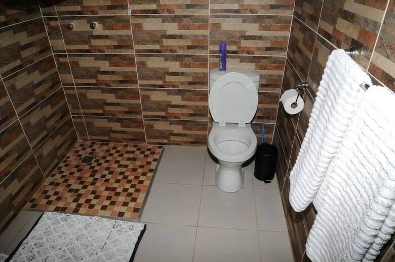 Hotel Pillacol Guest House