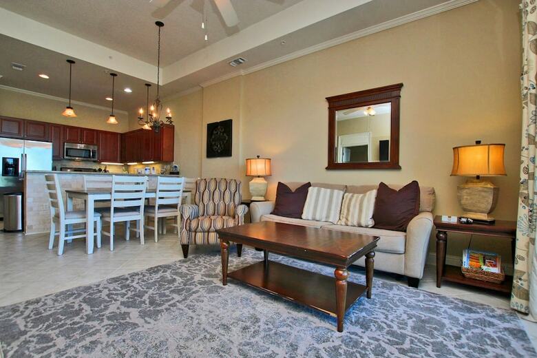 Wharf By Youngs Suncoast