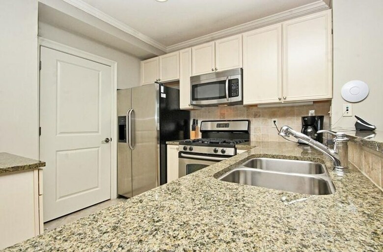 Wharf By Youngs Suncoast