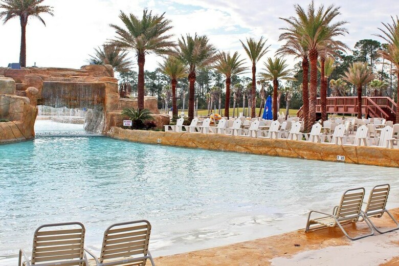 Wharf By Youngs Suncoast
