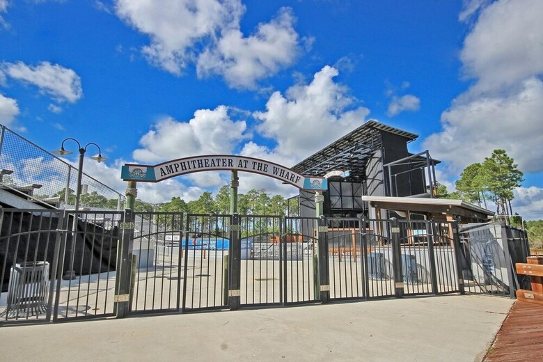 Wharf By Youngs Suncoast