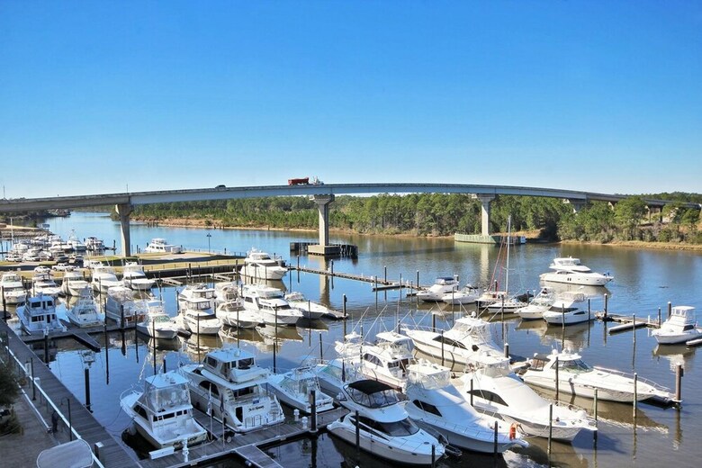 Wharf By Youngs Suncoast