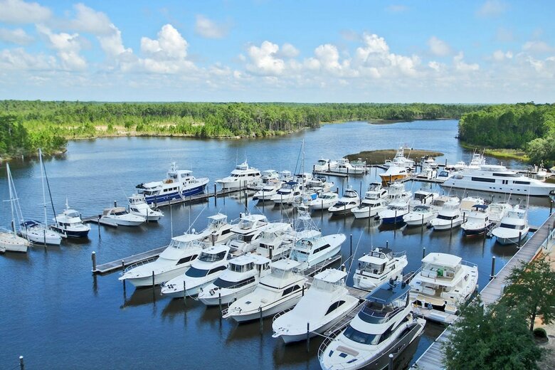 Wharf 707 By Youngs Suncoast