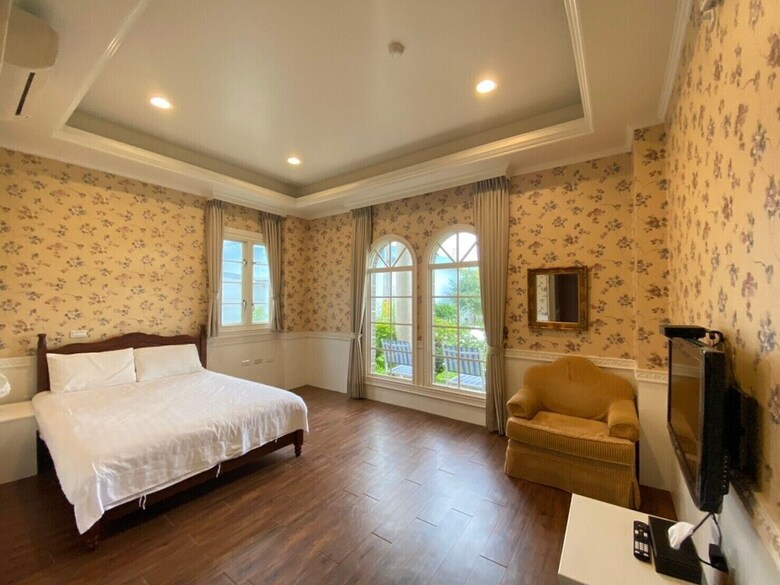 Hotel Isa Butterfly Kids Bnb