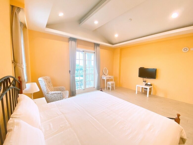 Hotel Isa Butterfly Kids Bnb