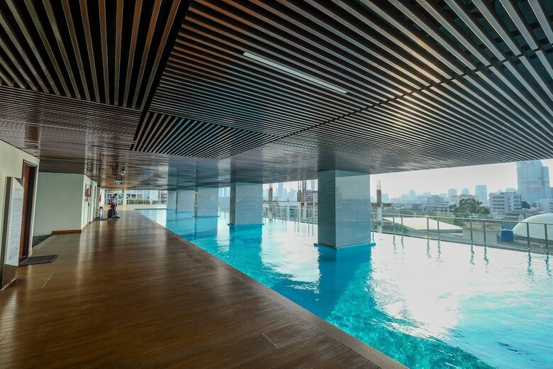 Modern And Functional 2br Menteng Park Apartment