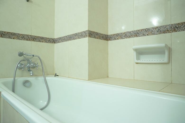 Modern And Spacious 2br At Kusuma Chandra Apartment