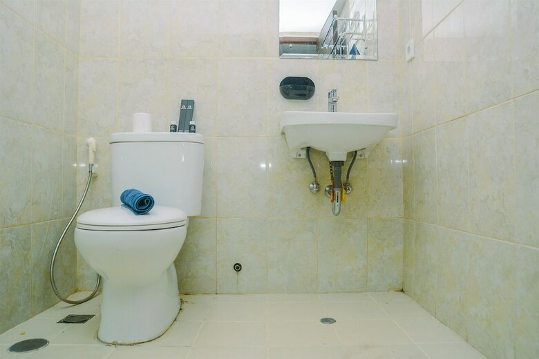 Comfy And Beautiful 1br At Tamansari The Hive Apartment
