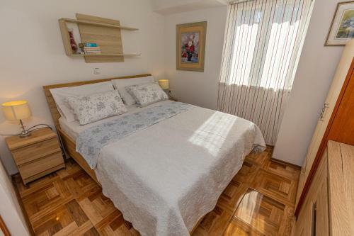 Apartments Lapis