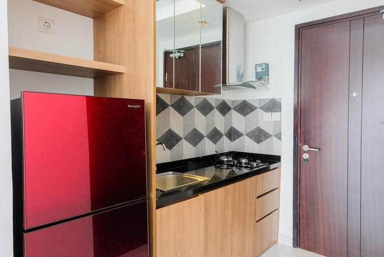 Homey And Comfy Studio Casa de Parco Apartment
