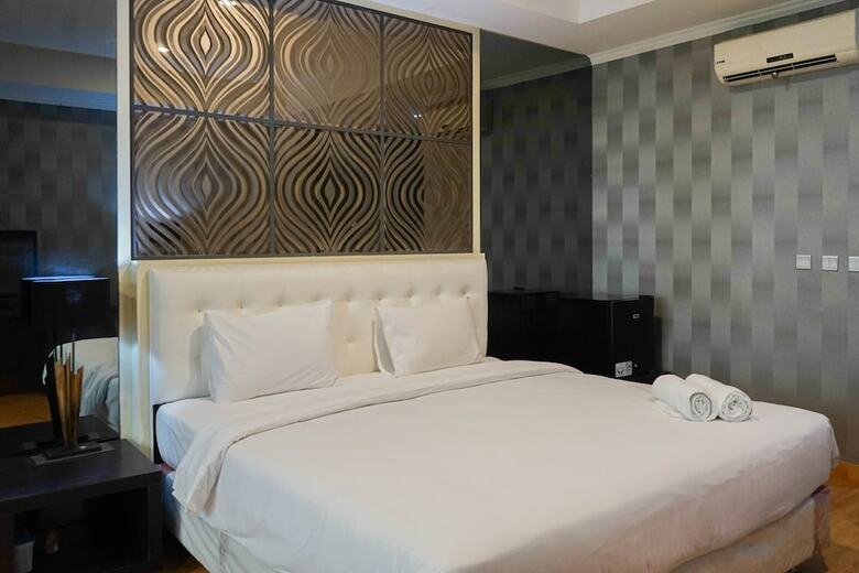 Spacious Studio With Sofa Bed @ Ancol Mansion Apartment