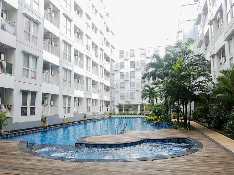 Functional Studio Apartment At Tamansari Skylounge
