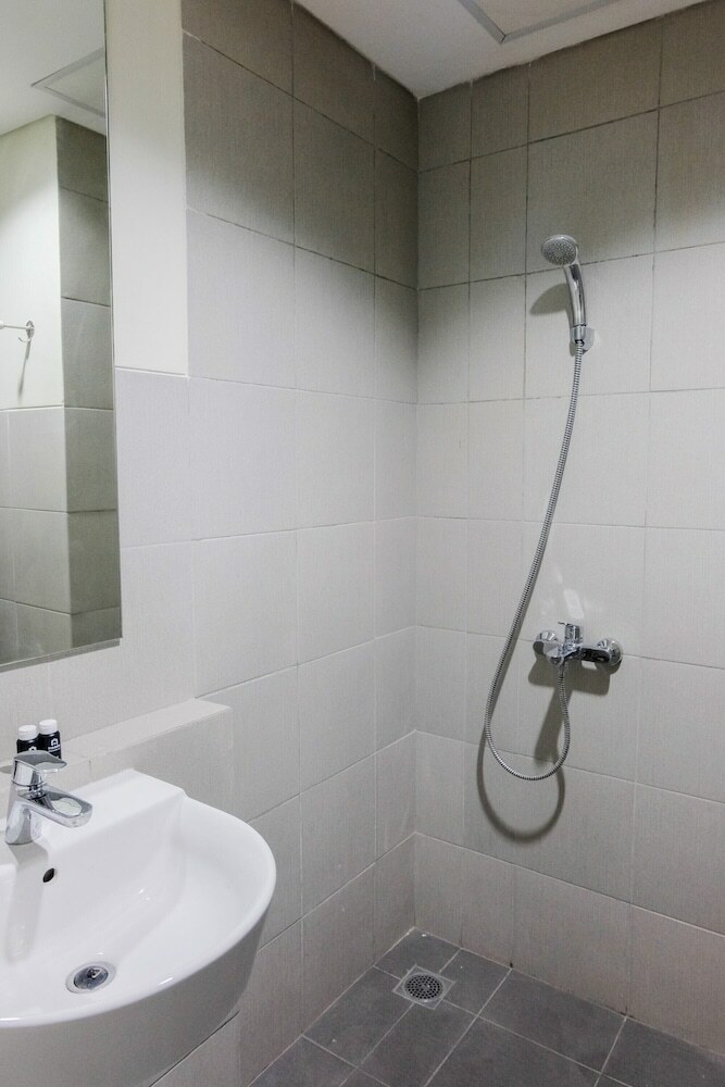 Comfy And Tranquil Studio Room Bintaro Icon Apartment