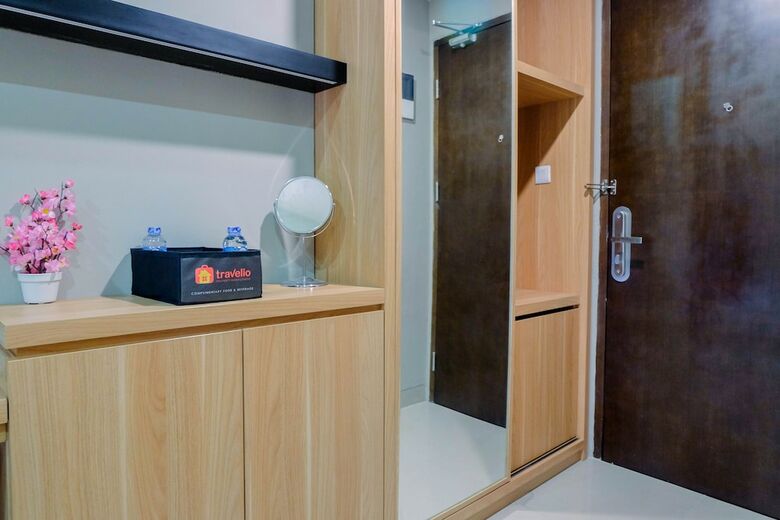 Stunning Studio Apartment At Mustika Golf Residence