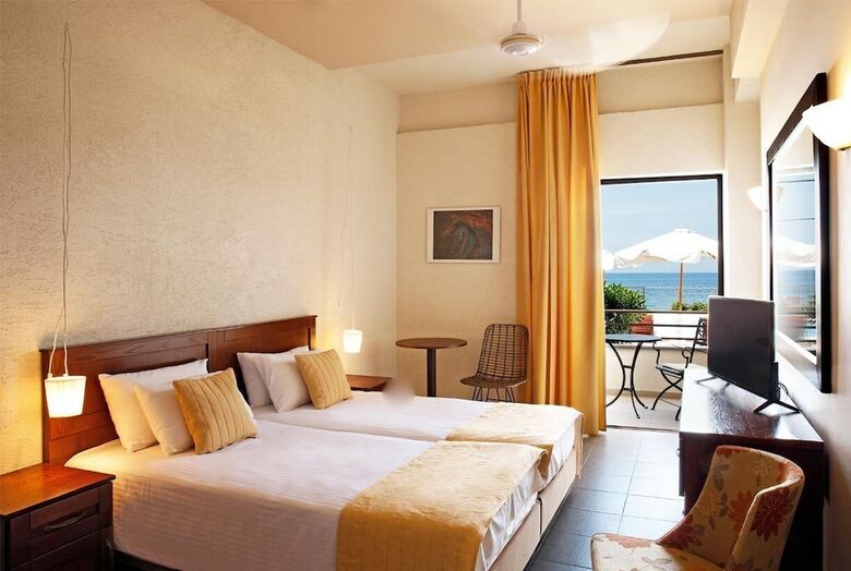 Hotel Niki Beach