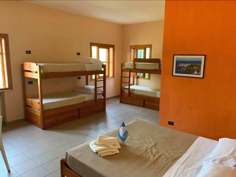 Hostal Ostello Marina Degli Ulivi