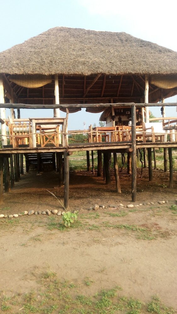 Posada Kazinga Channel Lodge