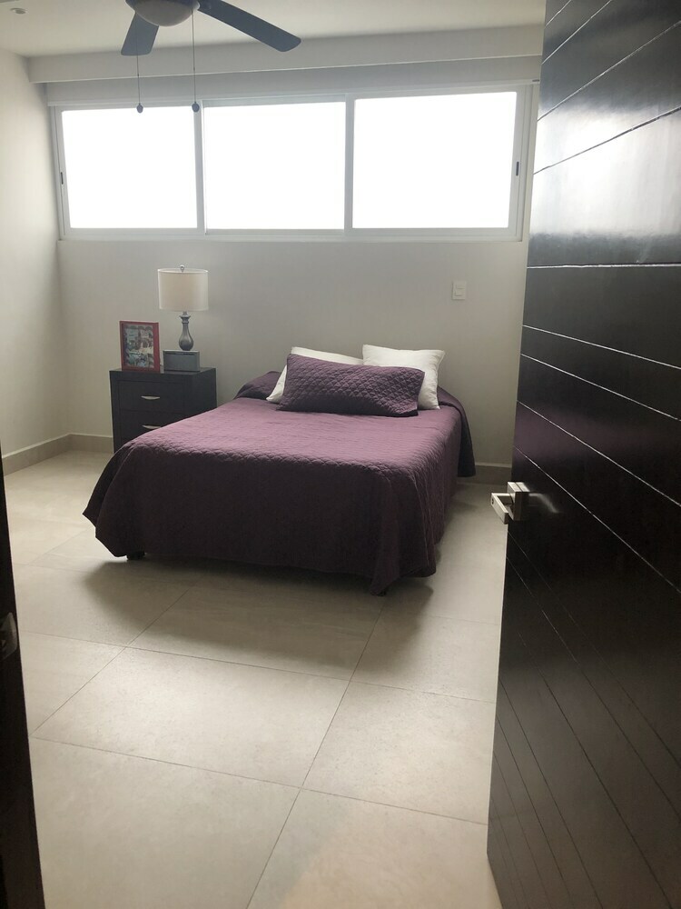 Apartamentos Torre Faja de Oro 811