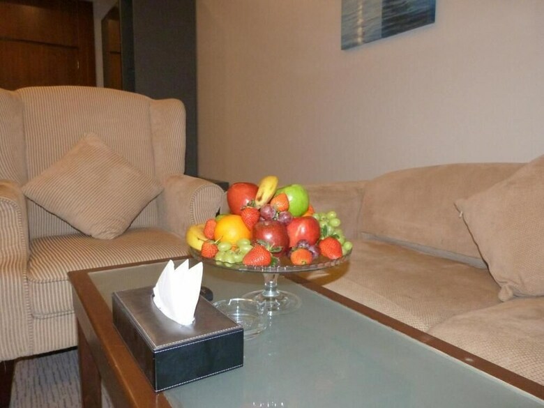 Business Inn Tahlia Hotel