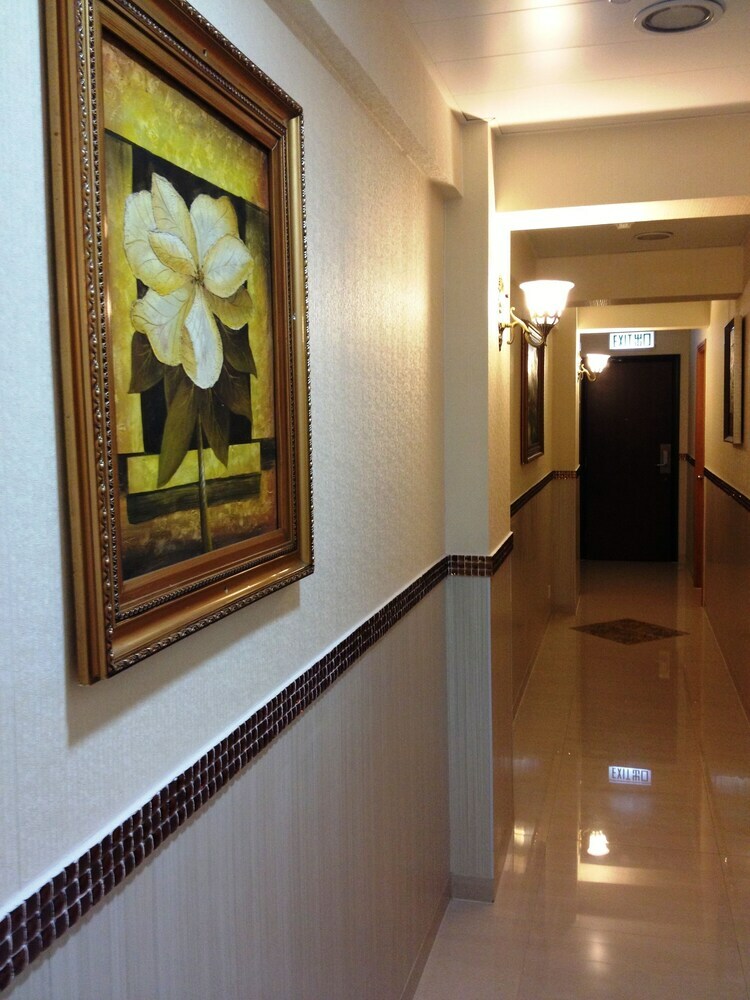 Hotel Lily Garden Guest House