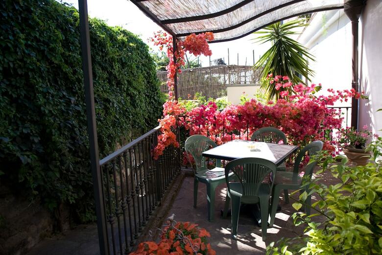 Villa Maresca Bed And Breakfast