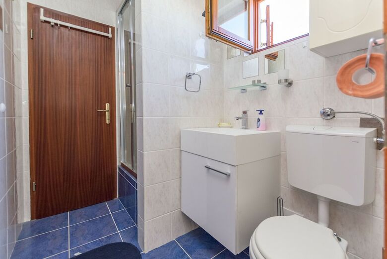 Apartamentos House Tihomir