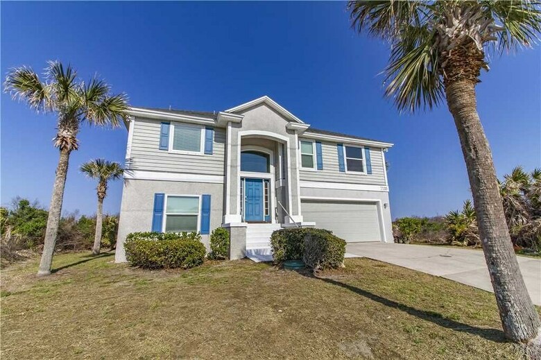 Harmony Beach House, 3 Bedrooms, Beach Front, Sleeps 11