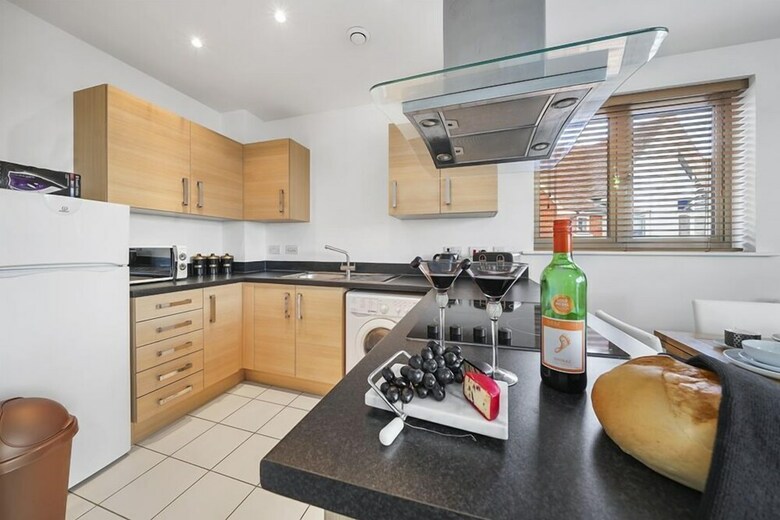 Gorgeous Canterbury Apartment