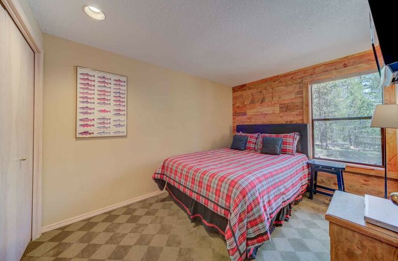 Diamond Peak Lane By Village Properties At Sunriver