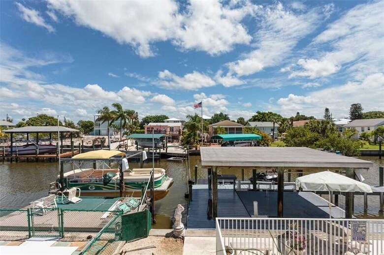 Primo Pool Home Lower, 2 Bedrooms, Pool, Sleeps 6