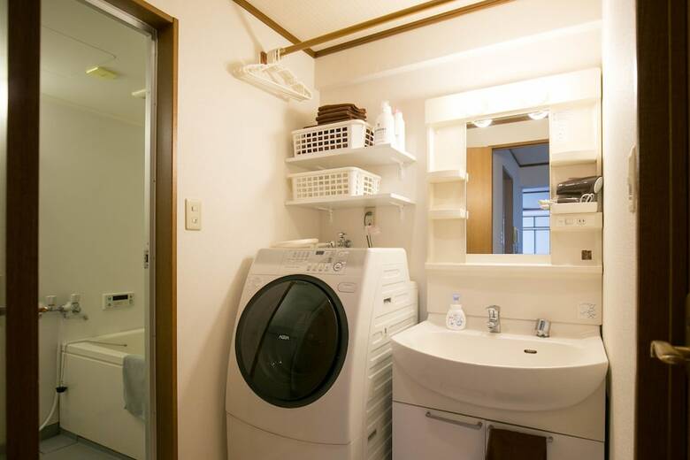 Hakata Apartment 8b