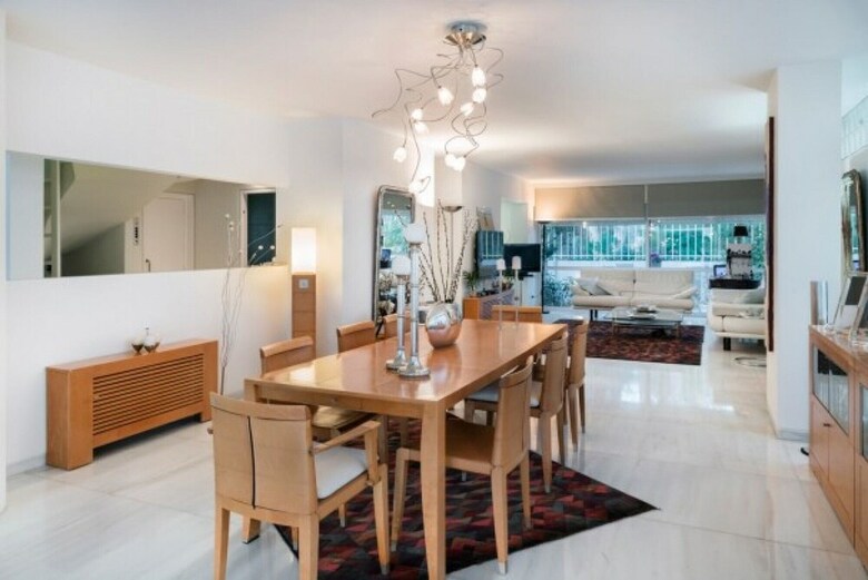 Perfect Athenian Villa