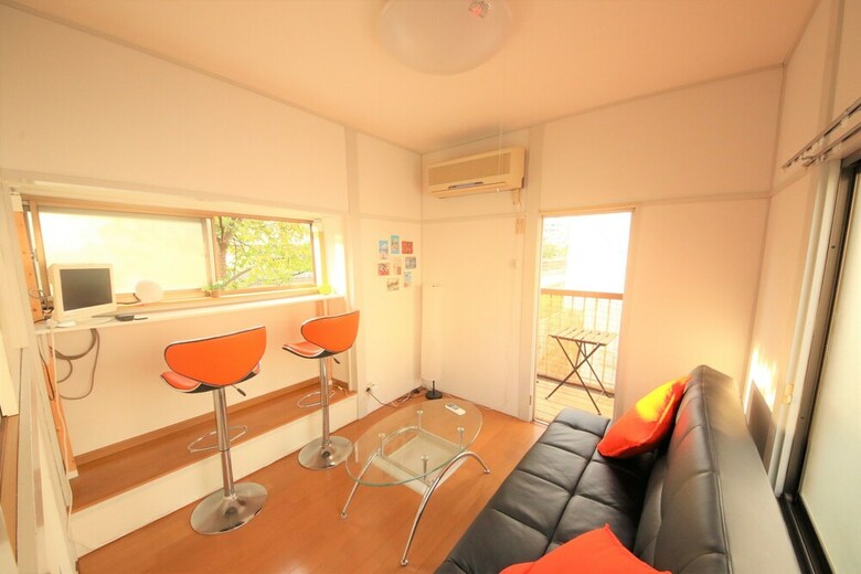 Kiba Riverside Minihotel