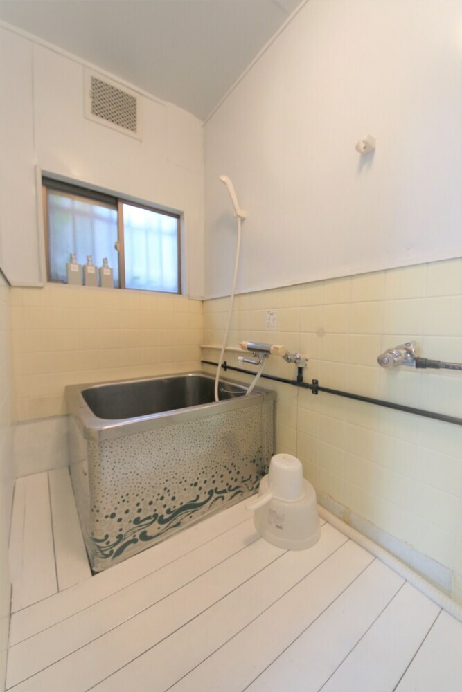 Kiba Riverside Minihotel