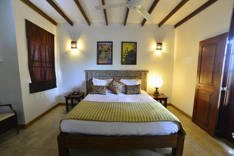 Hotel Saachi Resort