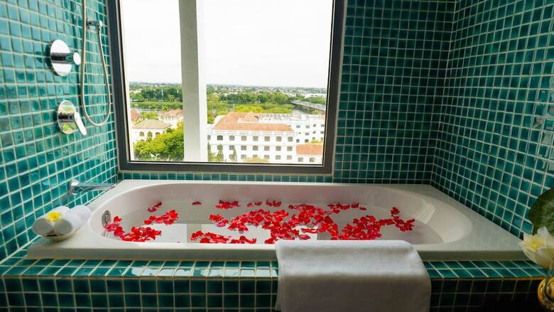 White Lotus Hue Hotel