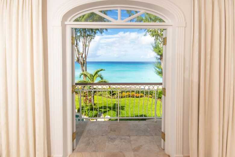 Old Trees 7 - Bella Vista By Blue Sky Luxury