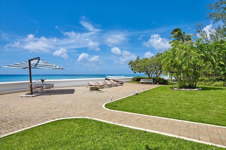 Villa High Trees Blue Sky Luxury
