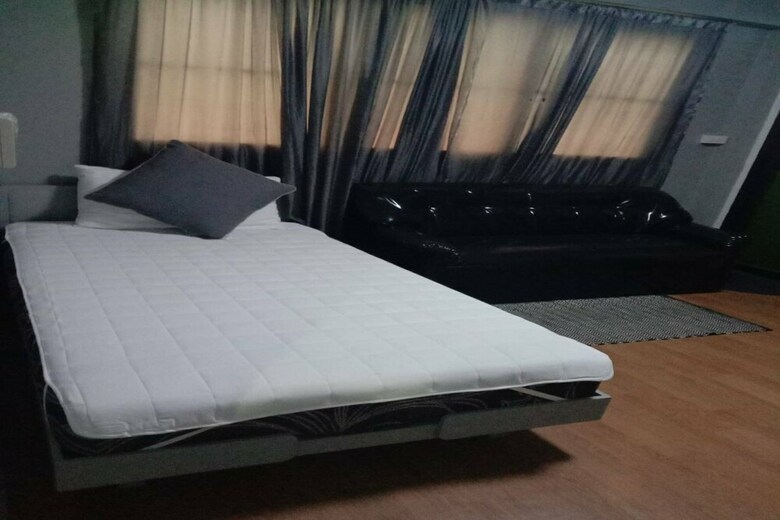 Hotel Oyo 857 42 Loft Bed And Breakfast